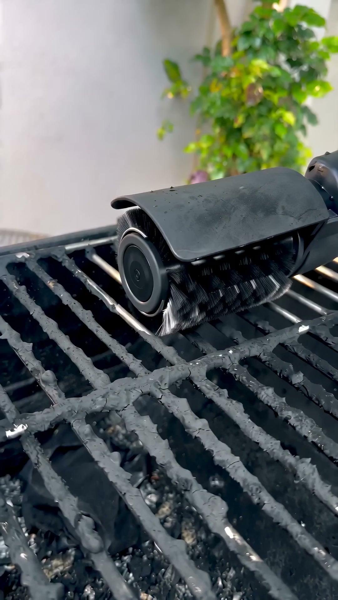 TidyFlame cordless electric grill brush video — cleaning demonstration